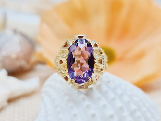 Vintage Ring Amethyst 750 18 KT Gold